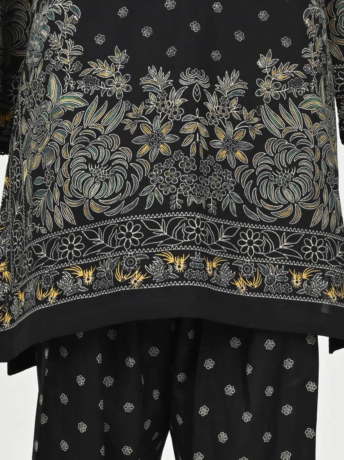 3 Piece Lawn Suit- Embroidered (Pret)